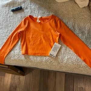 Lululemon Wunder Train L/S crop top size 8
